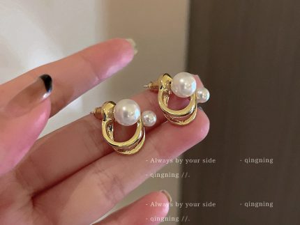 ZVT-167 Korean Pearl Circle Earrings – Elegant Fashion Jewellery, Stylish Accessory for Women